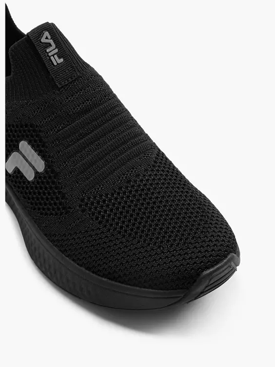 FILA Slip On Sneaker in schwarz
