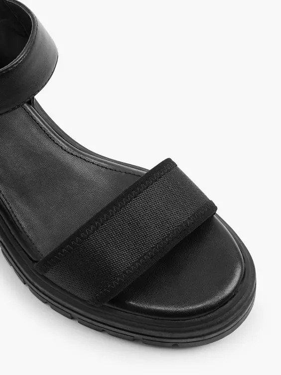 s.Oliver Sandalette in schwarz