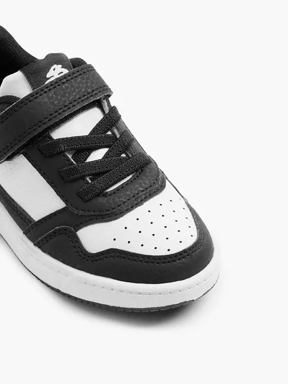 Vty Sneaker in schwarz