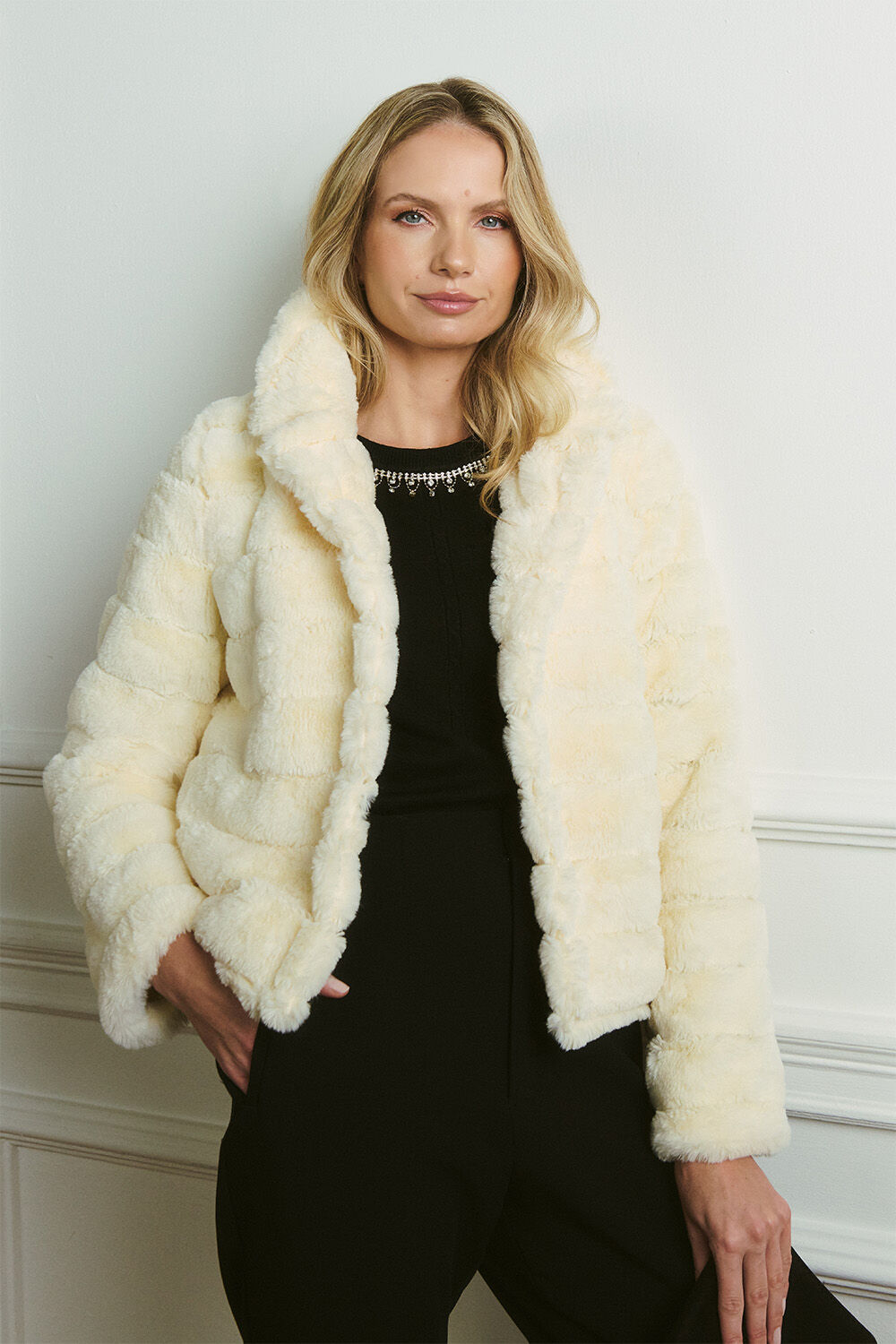 Izabel London - Faux Fur Cropped Jacket