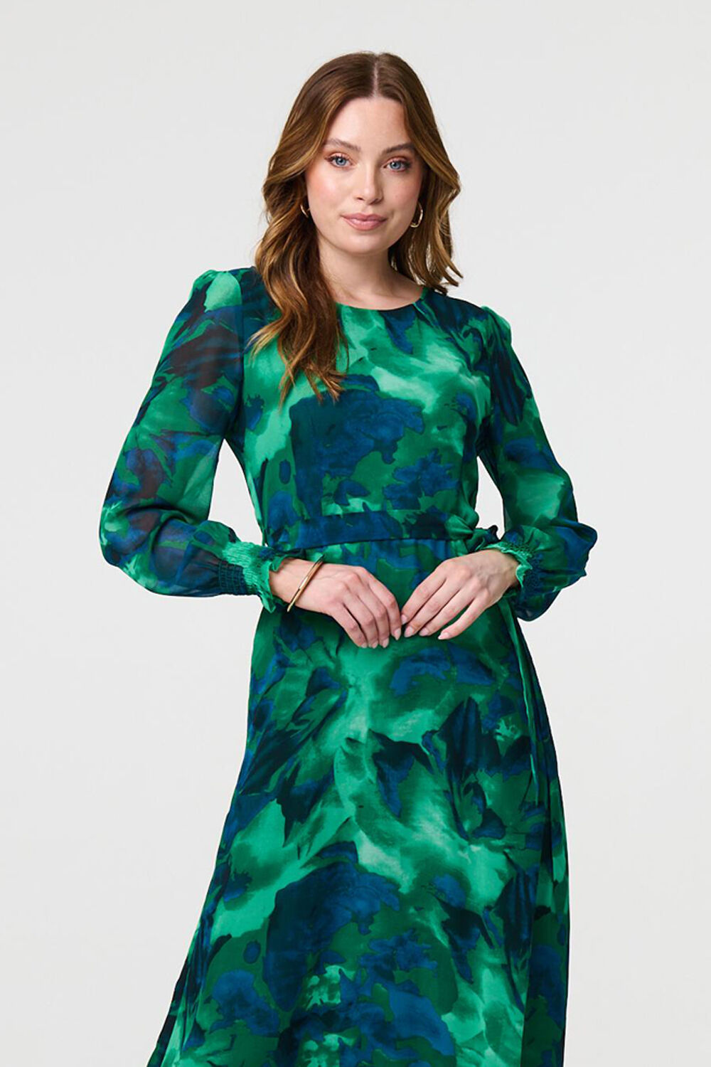 Izabel London – Printed Long Sleeve Chiffon Midi Dress