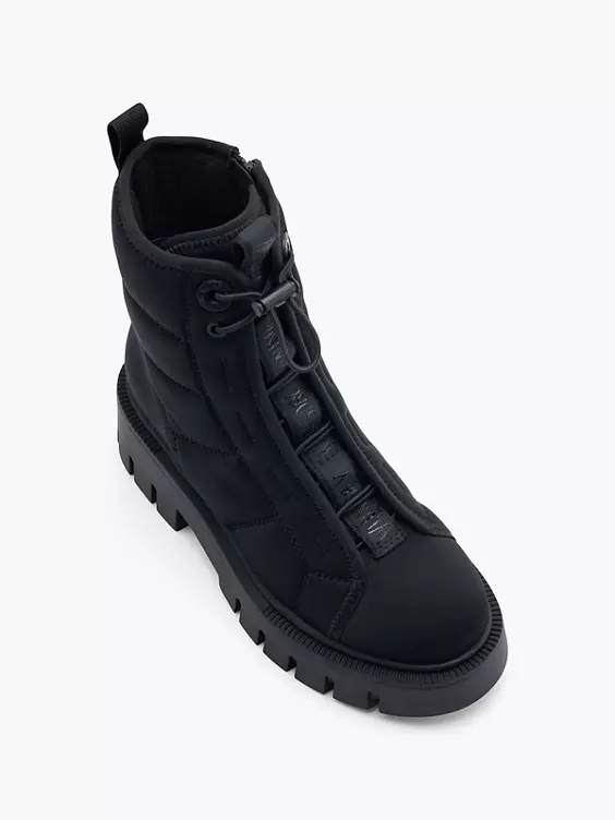 Wednesday Boots in schwarz