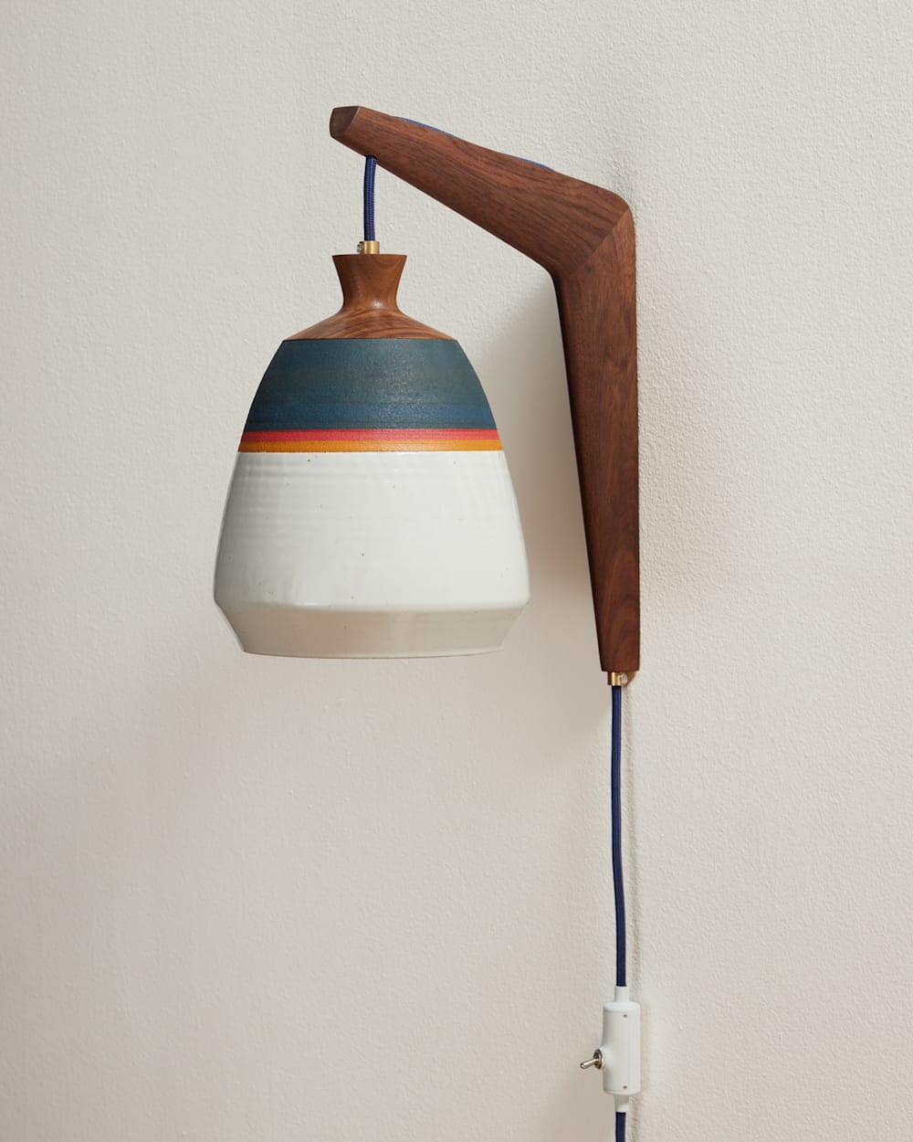 PALM DESERT PLUG-IN SCONCE