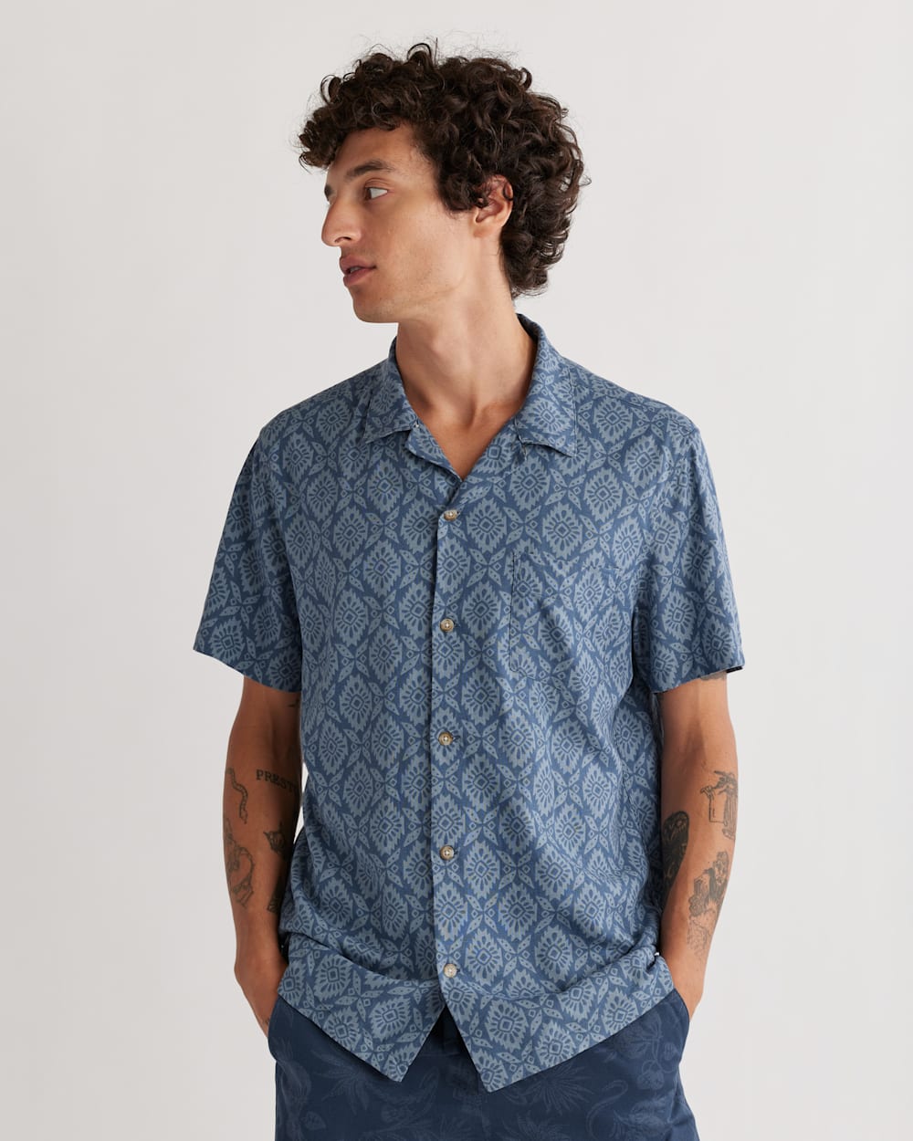 MEN'S SHORT-SLEEVE LINEN CAMP SHIRT