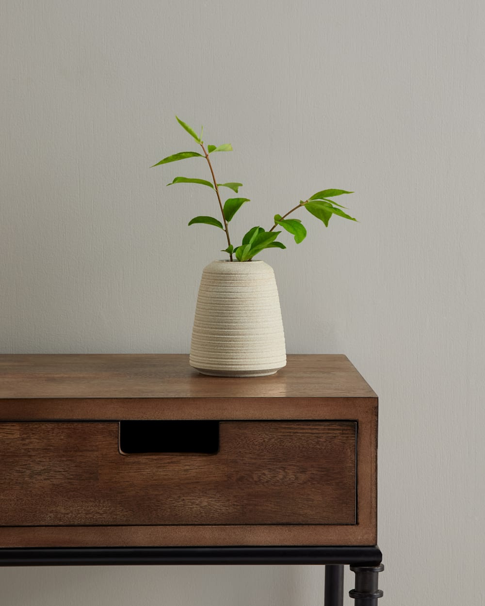 RAW STONEWARE TEXTURED BUD VASE