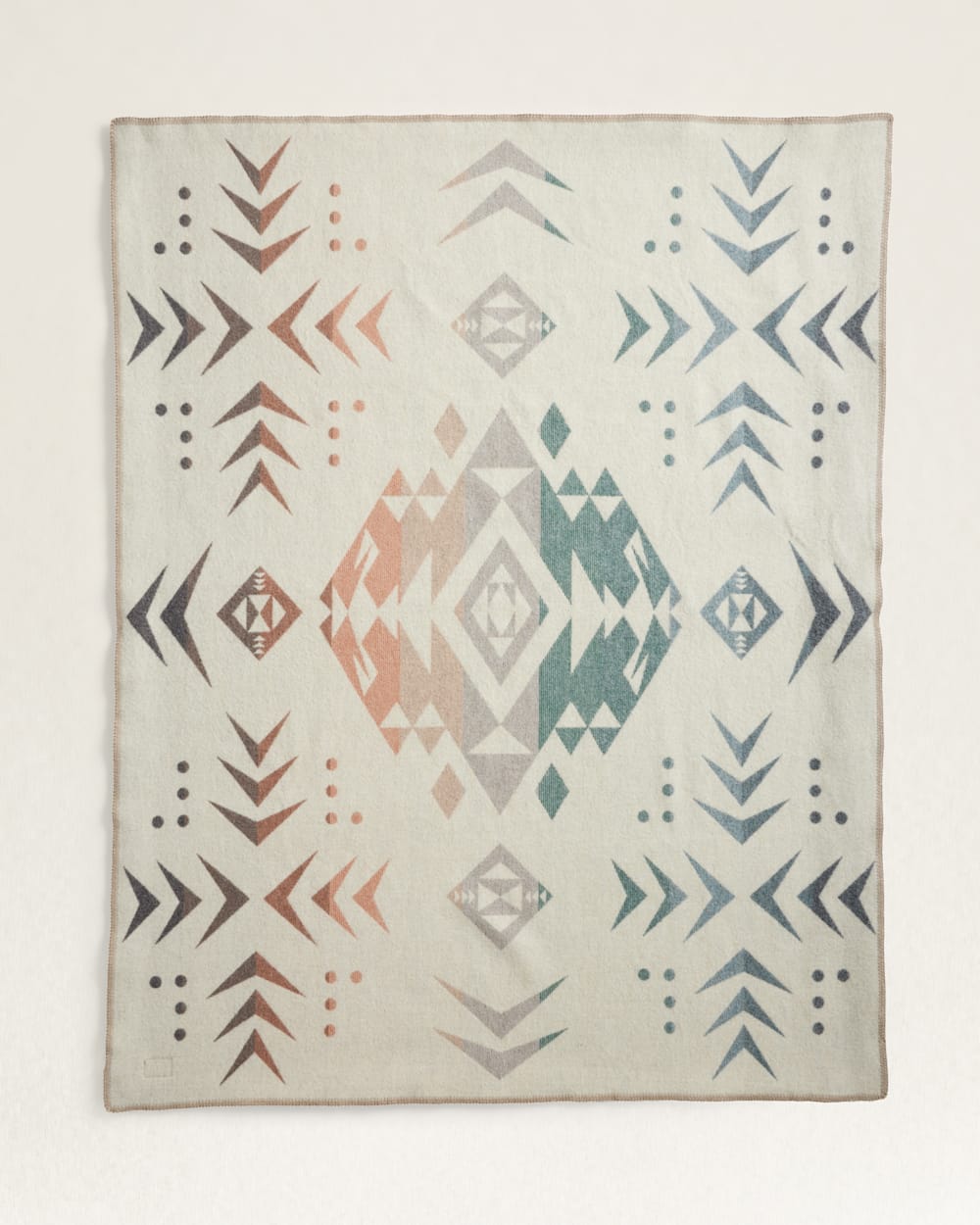 AGATE BEACH THROW