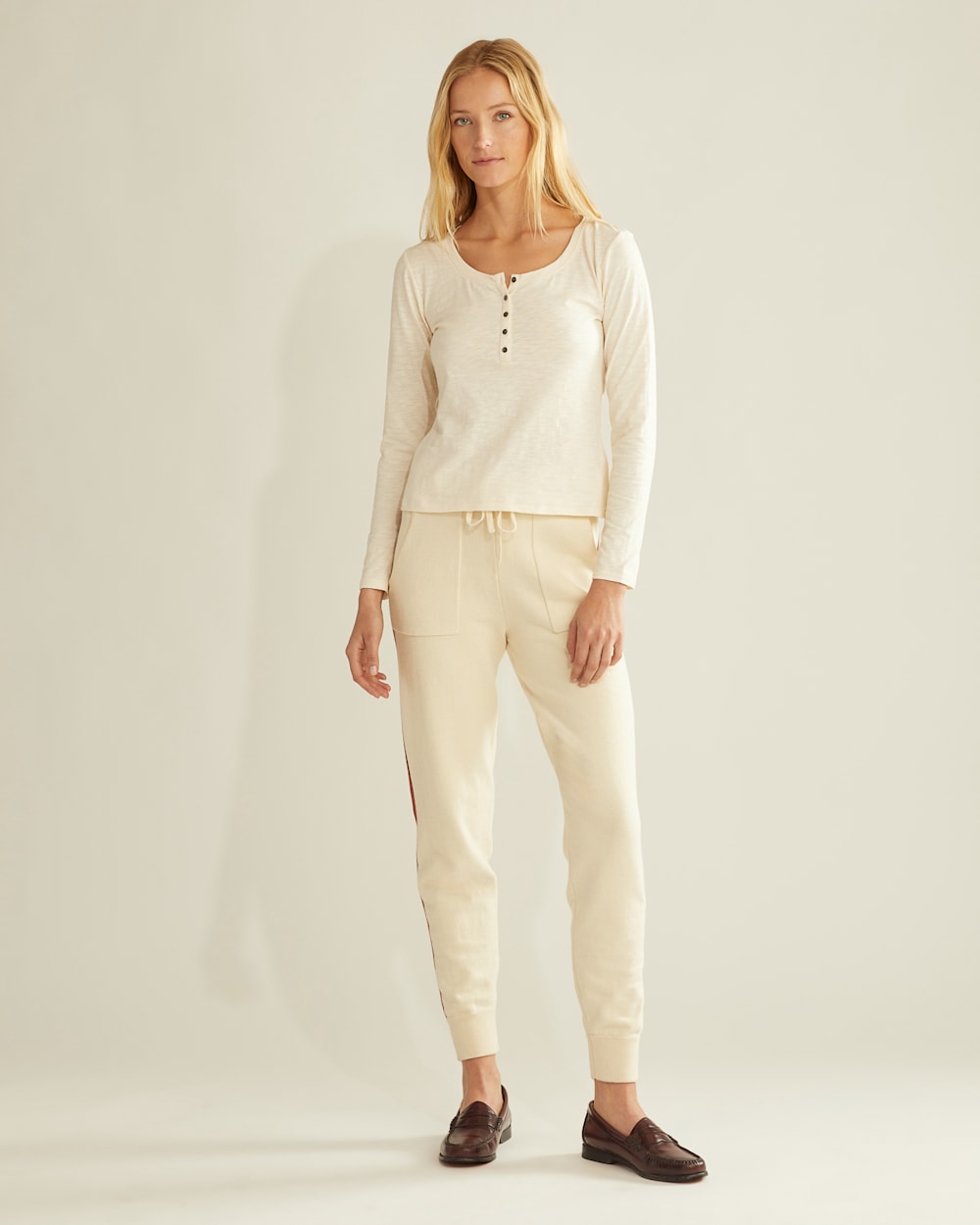WOMEN'S LONG-SLEEVE COTTON SLUB HENLEY TEE