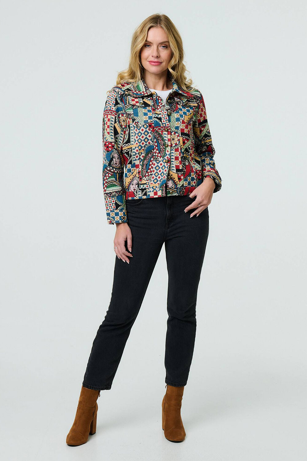 Izabel London – Abstract Print Cropped Collared Jacket