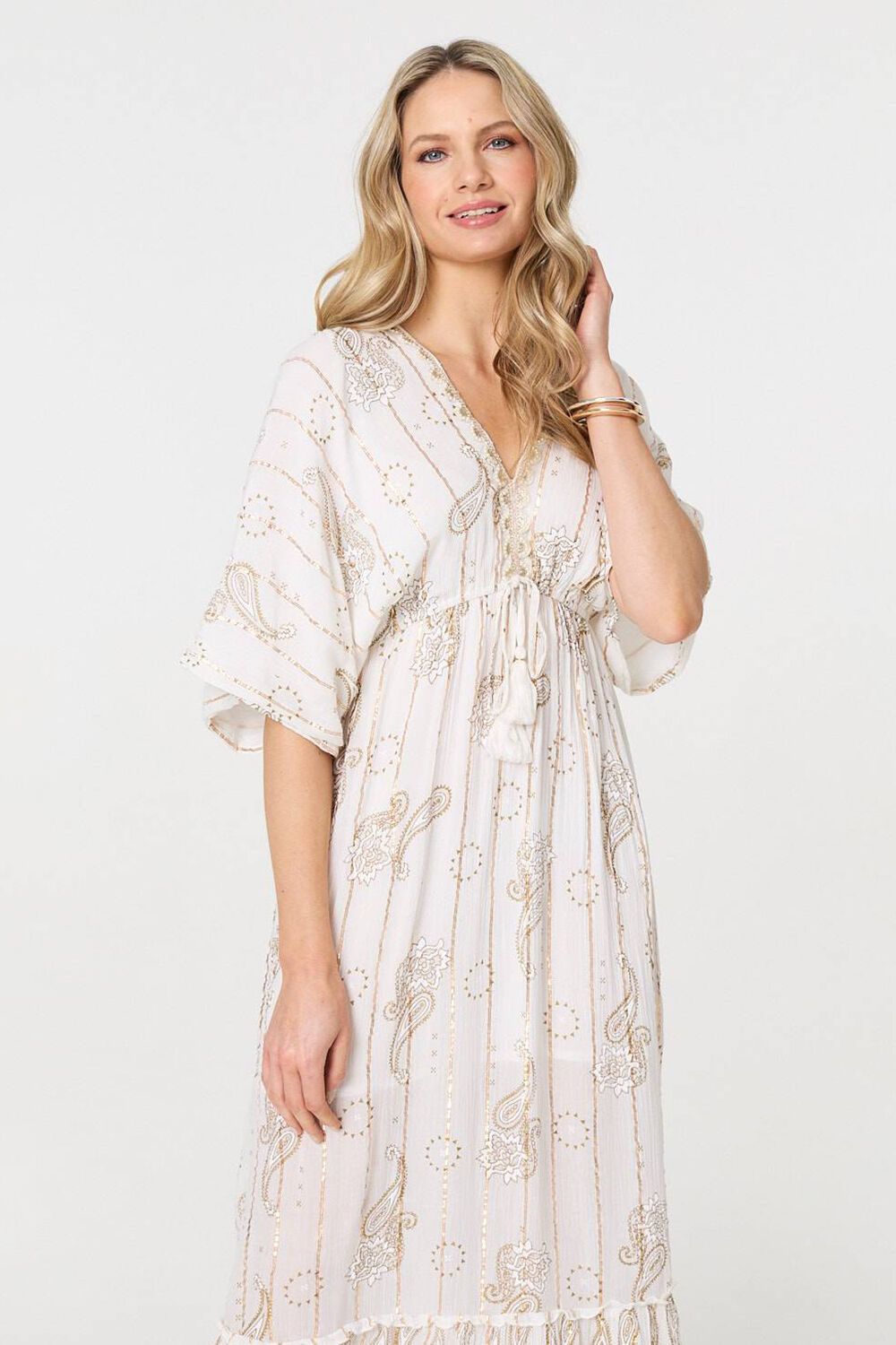 Izabel London – Embellished Kimono Sleeve Maxi Dress