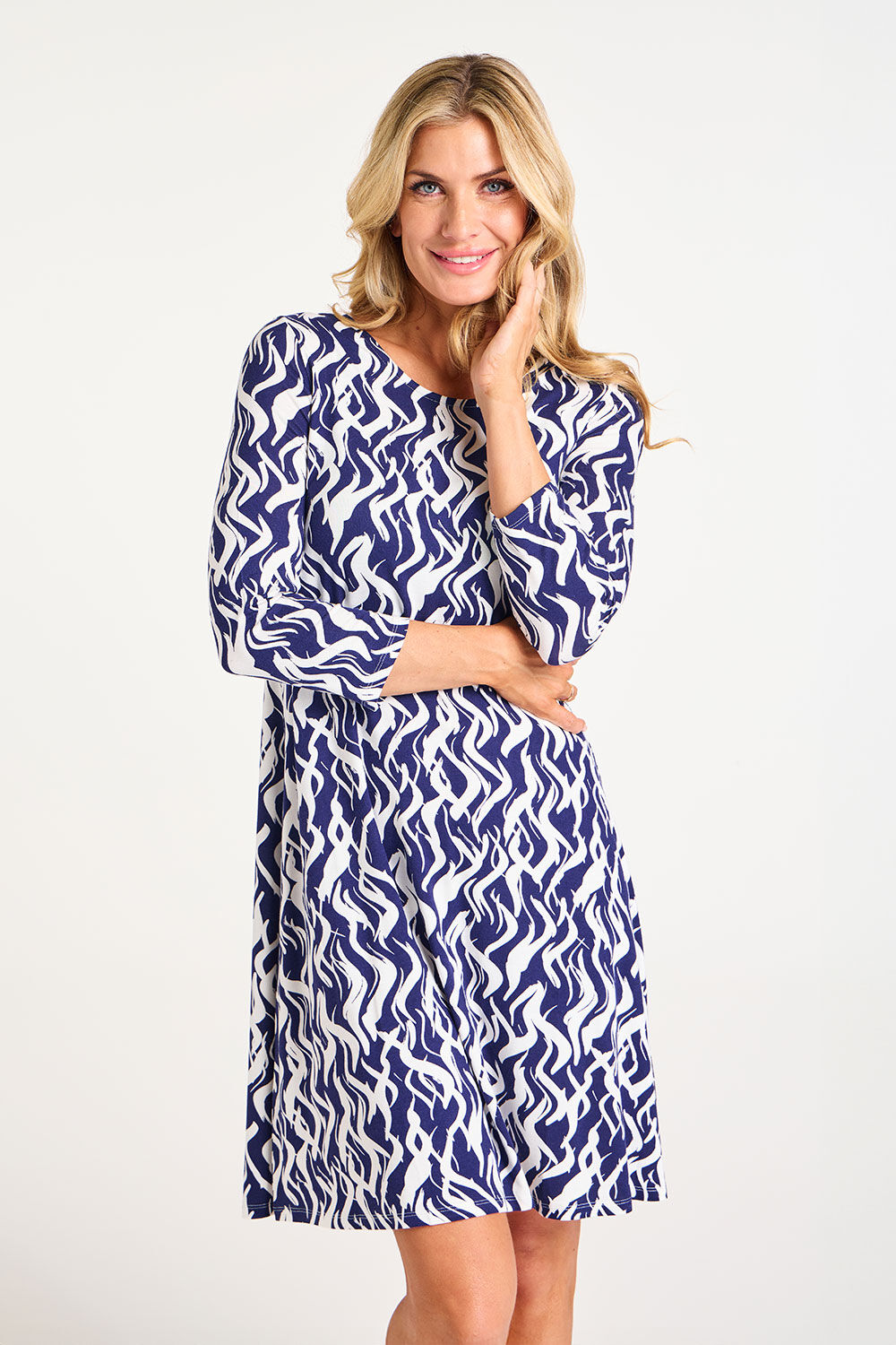 3/4 Sleeve Wavy Print Swing Dress