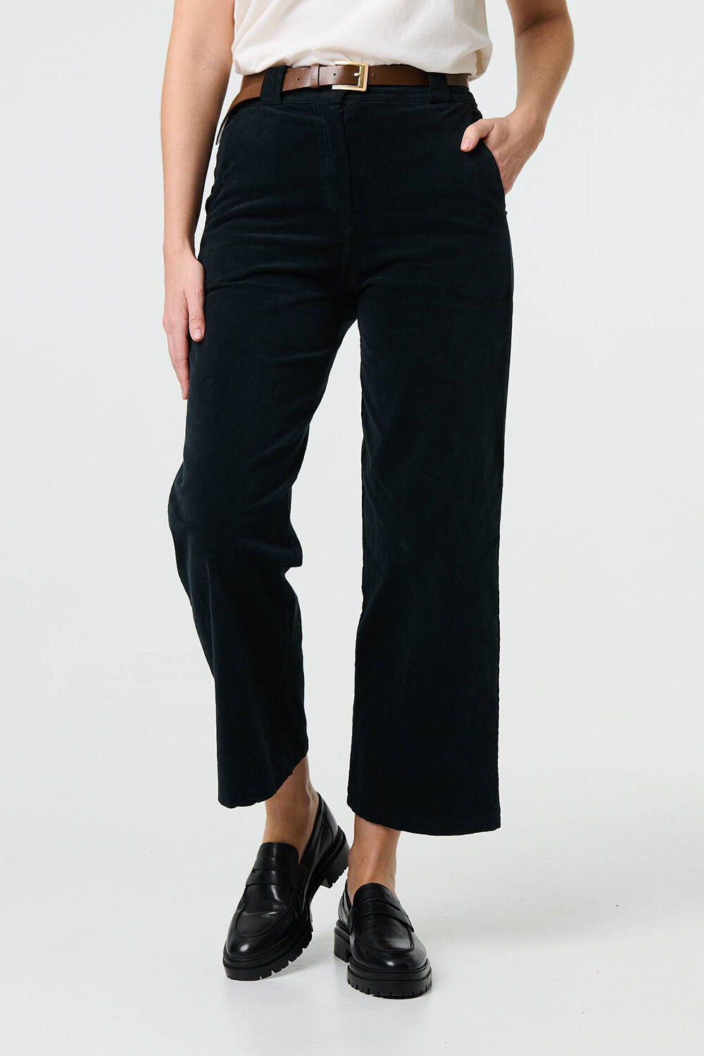 Izabel London – Faux Leather Belt Corduroy Trousers