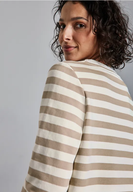 Gestreifter Sweater