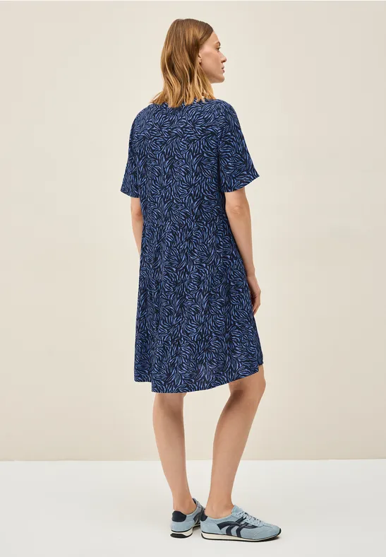 Kleid mit Volants