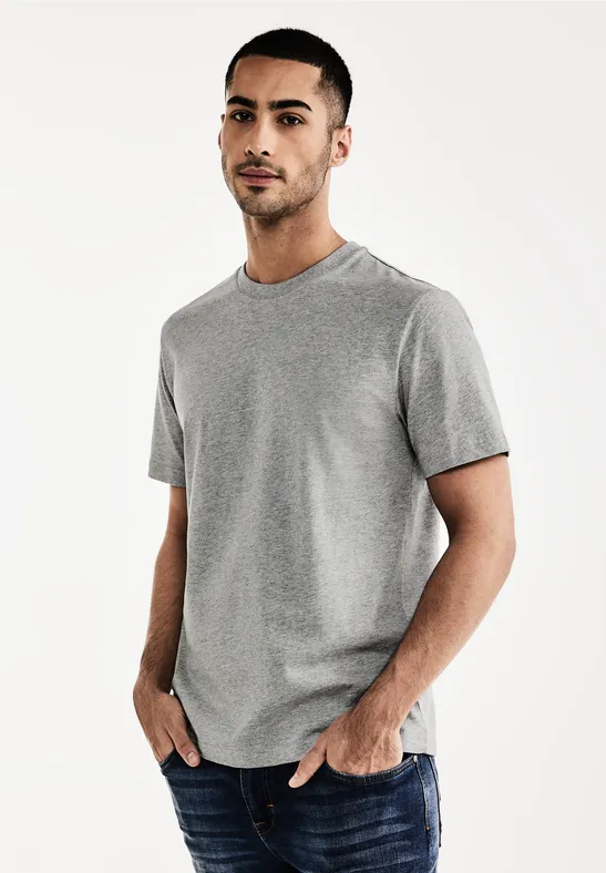 Basic T-Shirt in Unifarbe