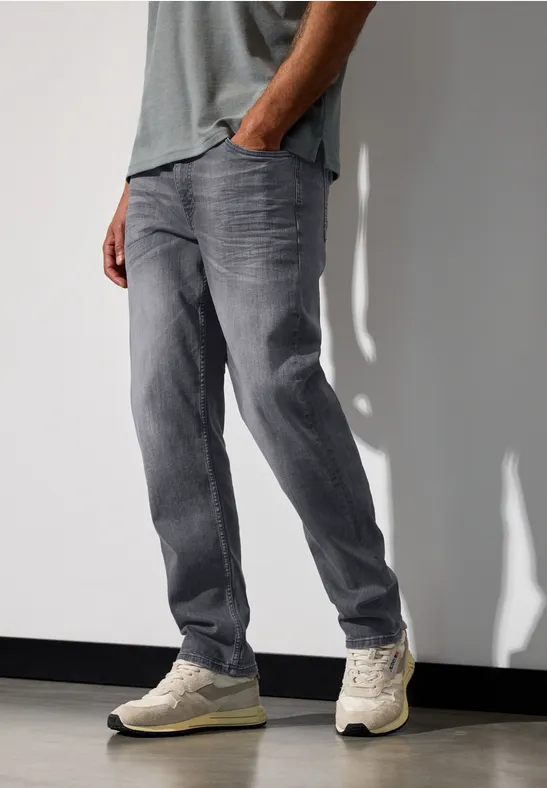 Jeans in grauer Waschung