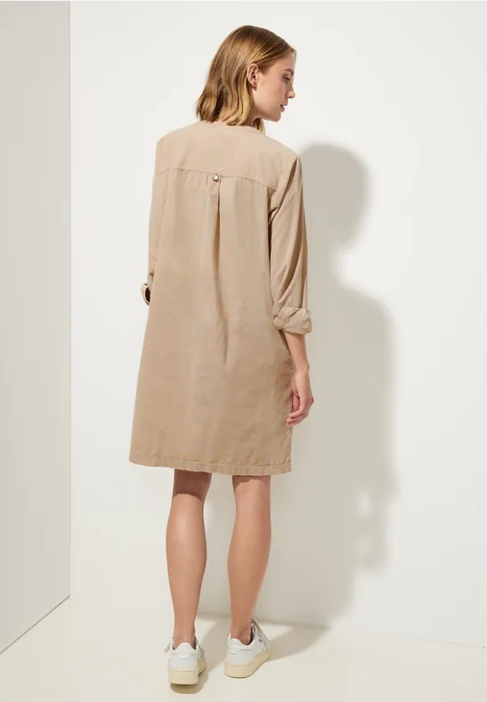 Cordkleid mit Knopfleiste