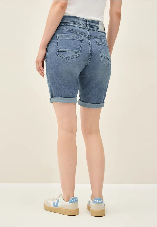 Jogg Shorts im Denim Look