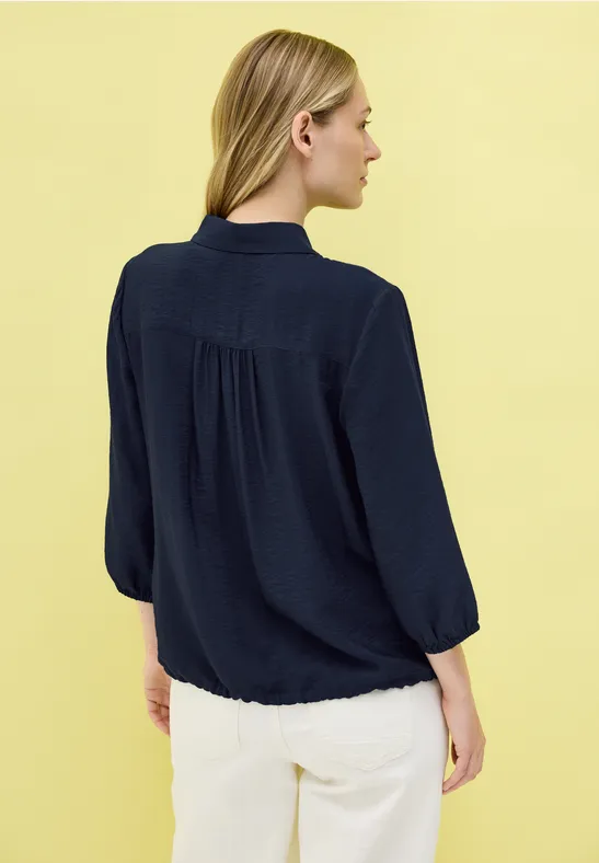 Hemdbluse mit Struktur