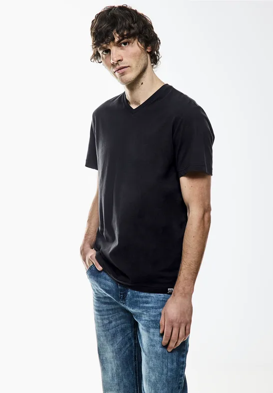 Basic V-Neck T-Shirt