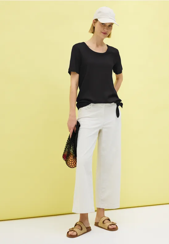 Bluse mit Knotendetail