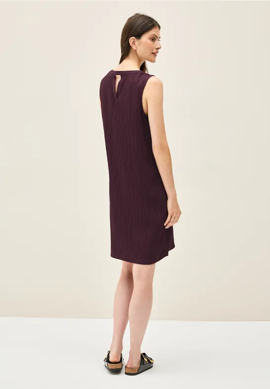 Ärmelloses Kleid