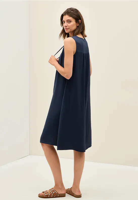 Kleid in Unifarbe