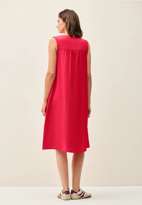 Kleid in Unifarbe