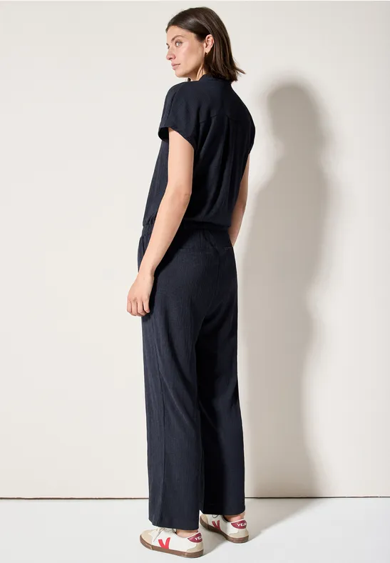 Jumpsuit mit Struktur