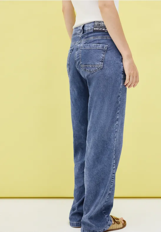 Wide Leg Jeans