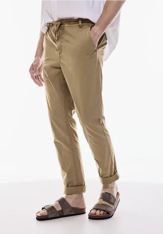 Leichte Baumwoll-Chino
