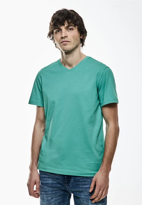 Basic V-Neck T-Shirt