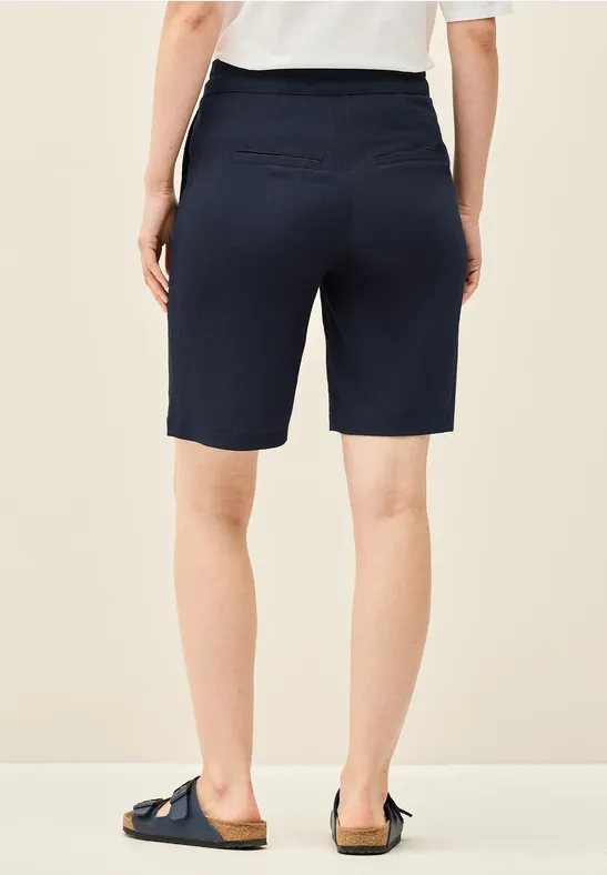 Shorts mit Struktur