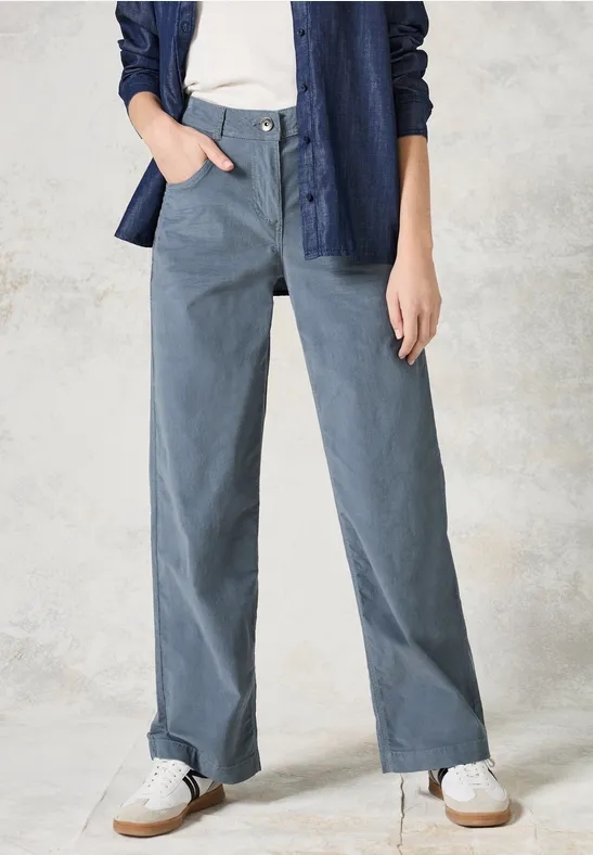 Cordhose im Loose Fit