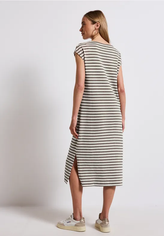 Kleid in Strick-Optik