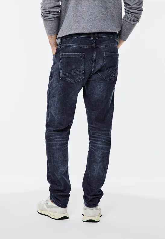 Explorer Relaxed Fit Jeans
