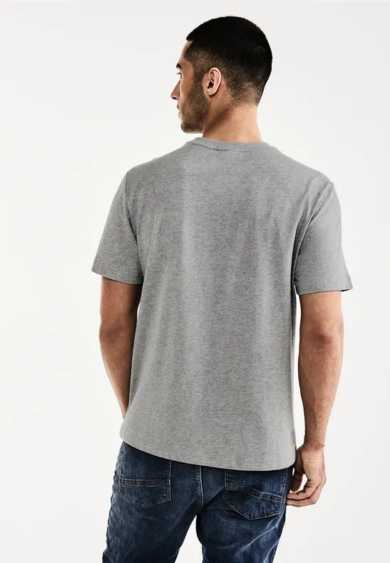Basic T-Shirt in Unifarbe