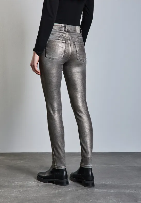 Beschichtete Jeans