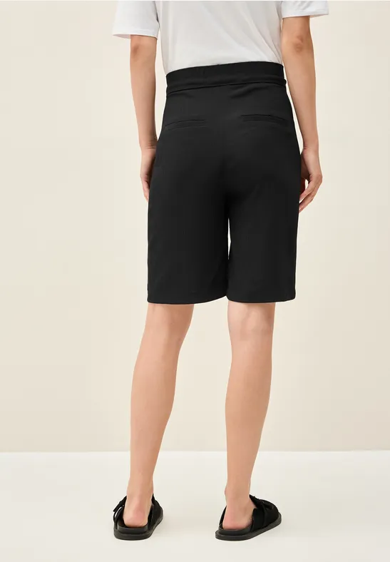 Shorts mit Struktur