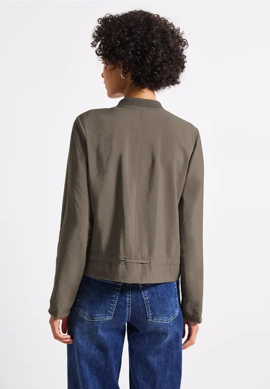 Sommerlicher Blouson