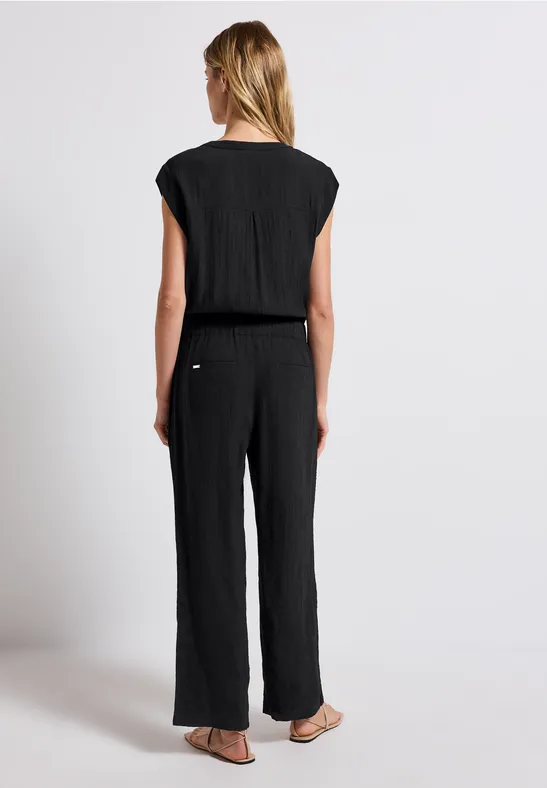 Jumpsuit mit Struktur