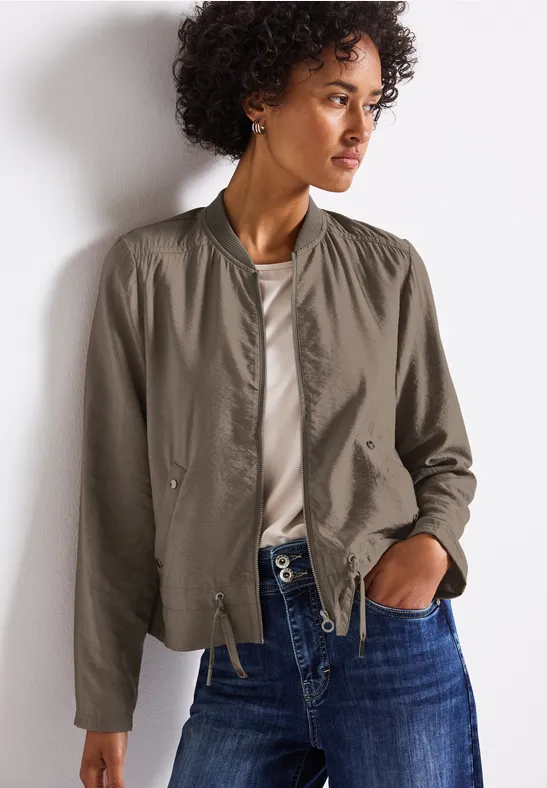 Sommerlicher Blouson