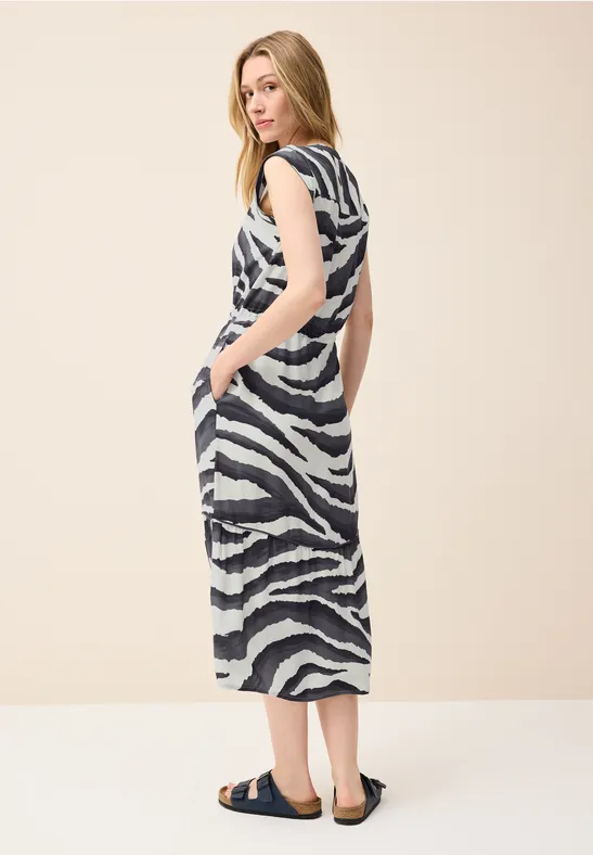 Gemustertes Volant-Kleid