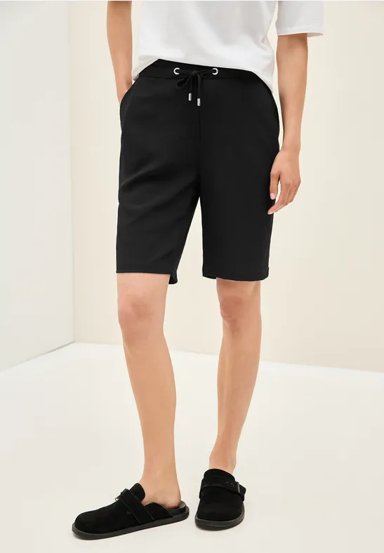 Shorts mit Struktur