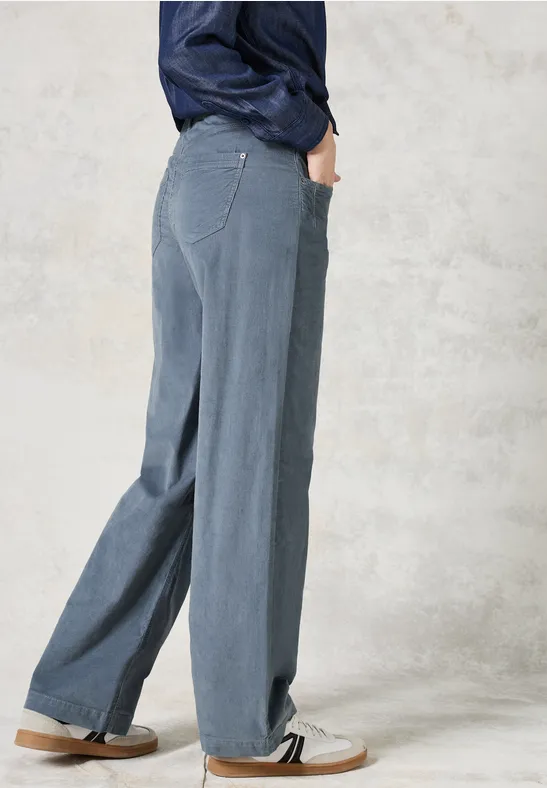 Cordhose im Loose Fit
