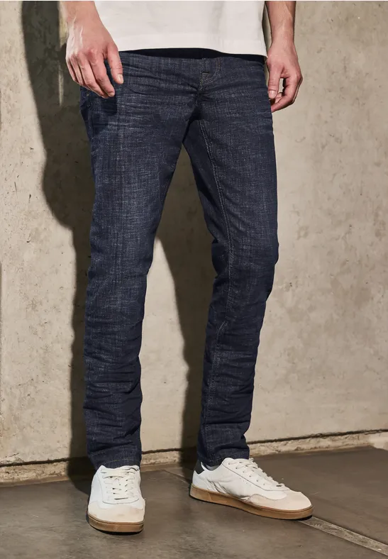 Jeans im Slim Fit