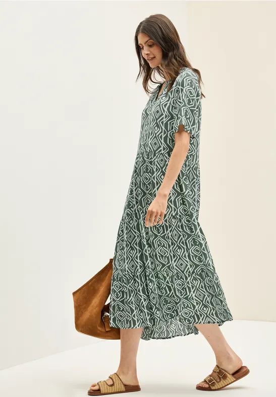 Kleid mit Volants