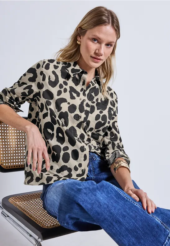 Hemdbluse mit Leo-Print