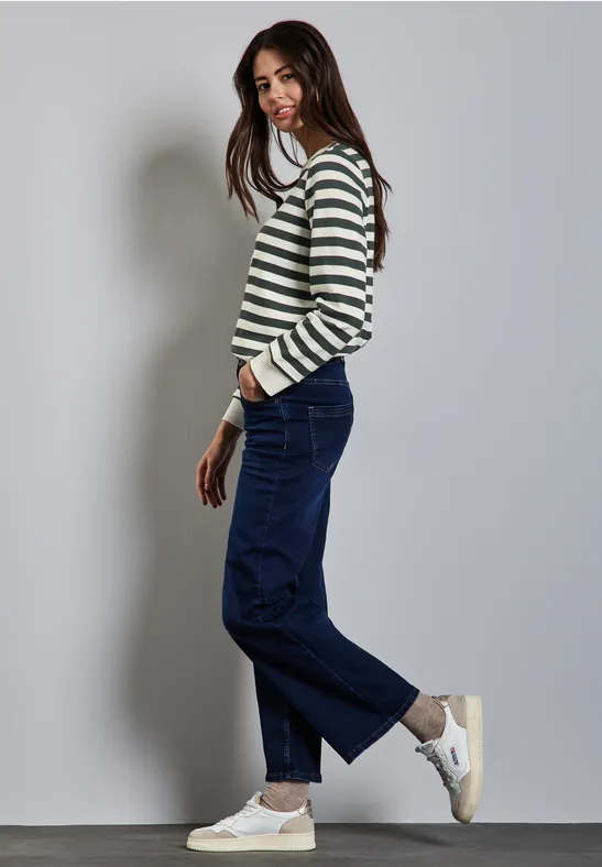 Gestreifter Sweater