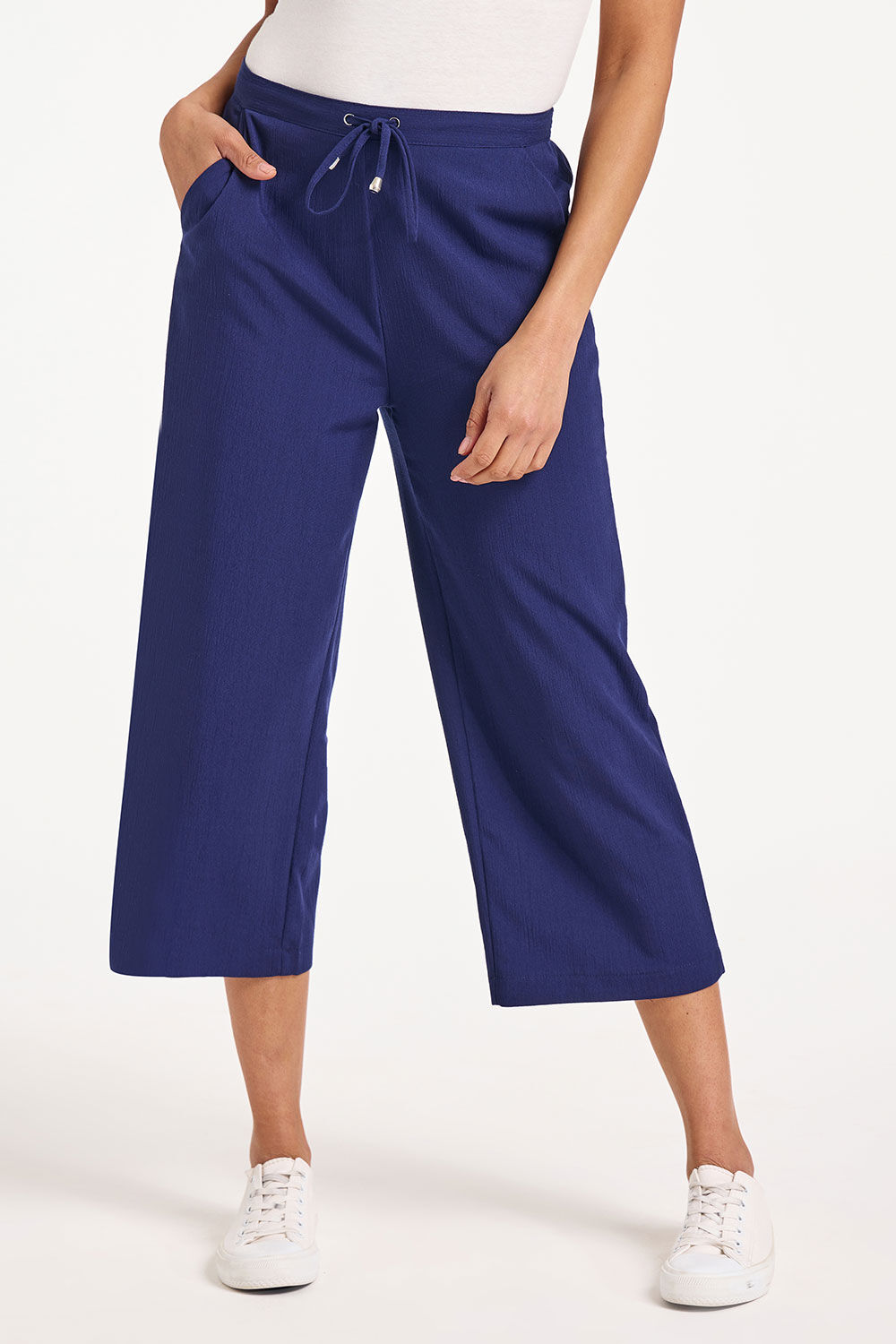 Textured Wide Leg Elasticated Cropped Trousers
