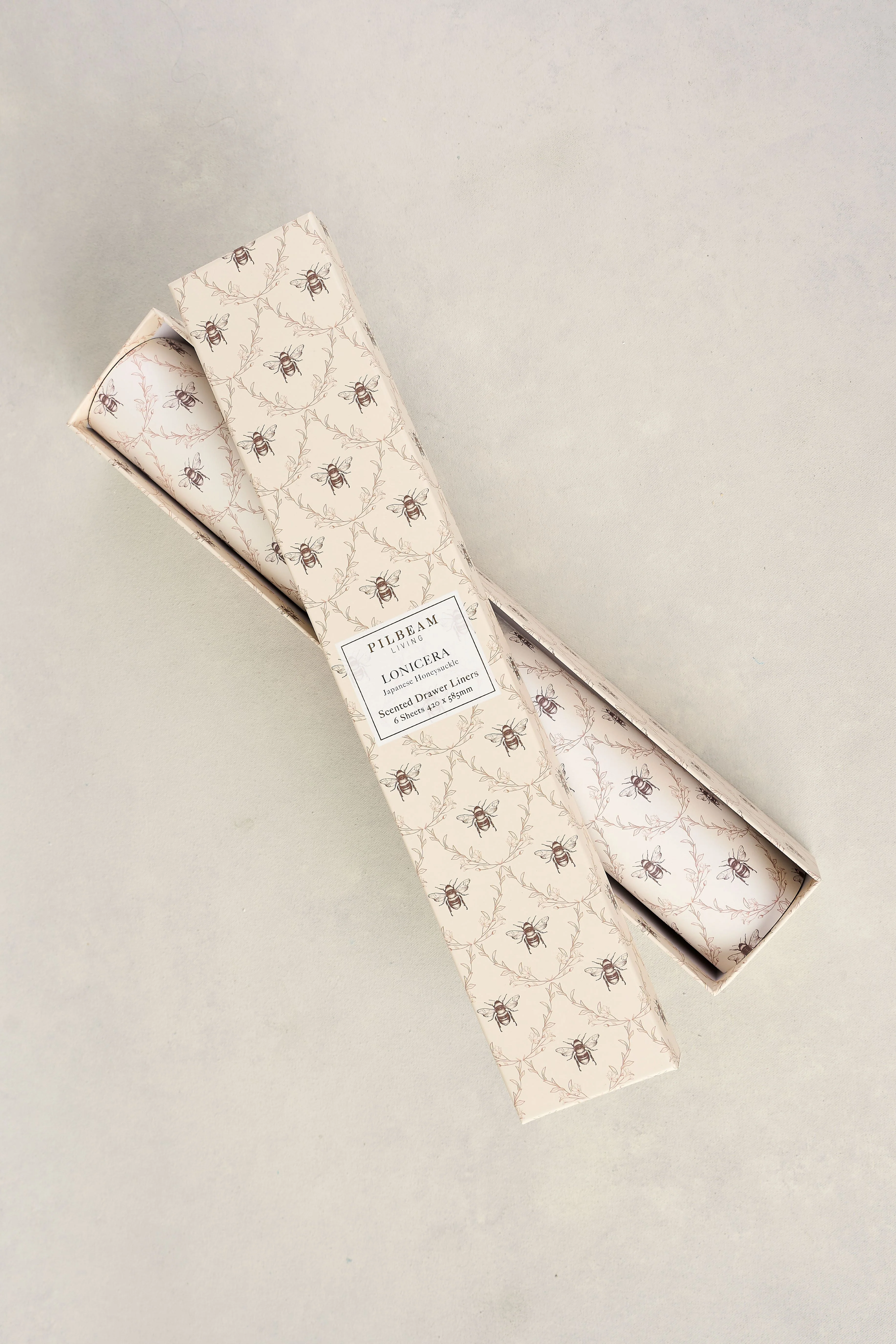 Bee Print Drawer Liner